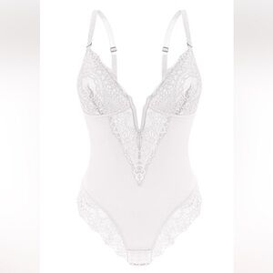 NWT Revenge x Body Deep-V Neck Bodysuit White Lace accent Size 2XL